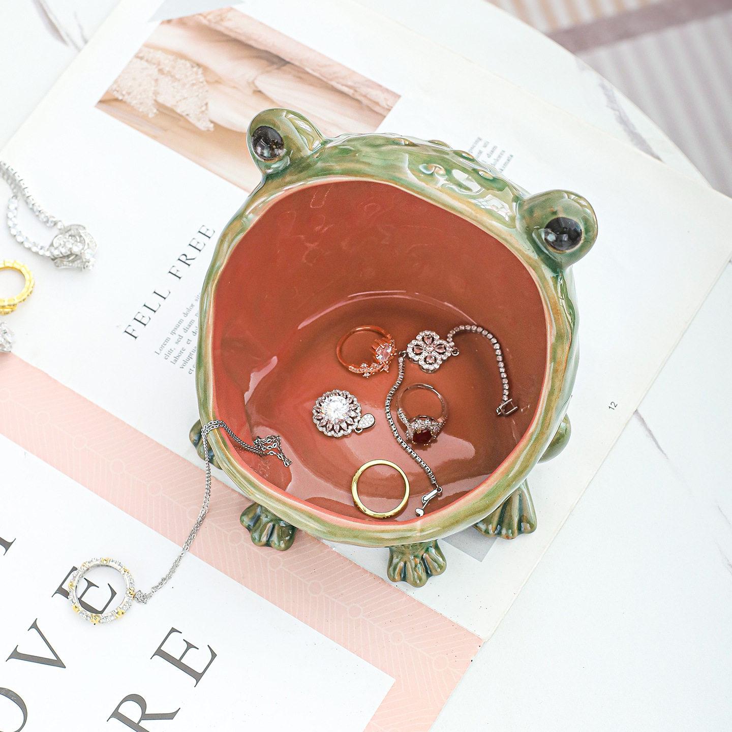 Frog Storage Ornament Jewelry Box Ashtray Ceramic INS Style Creative Decoration for Living Room Home Decor — image 4
