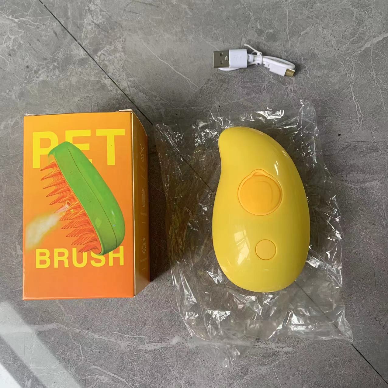 Cat Dog Steamy Brush - Yellow — image 1