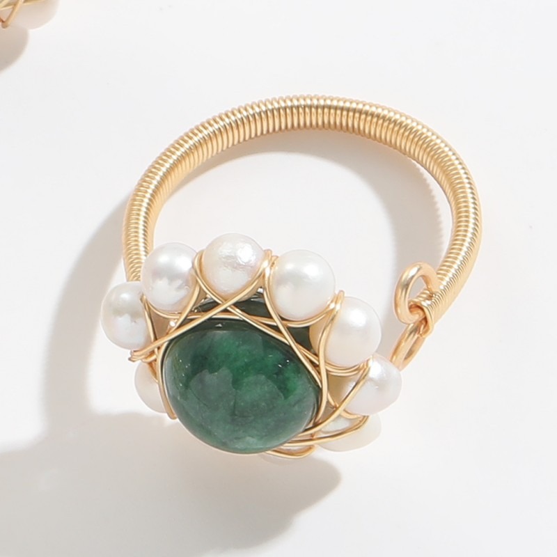 Anillo de Perlas Naturales de Agua en Mármol Rojo con Oro 14K Envuelto a Mano — imagen 9