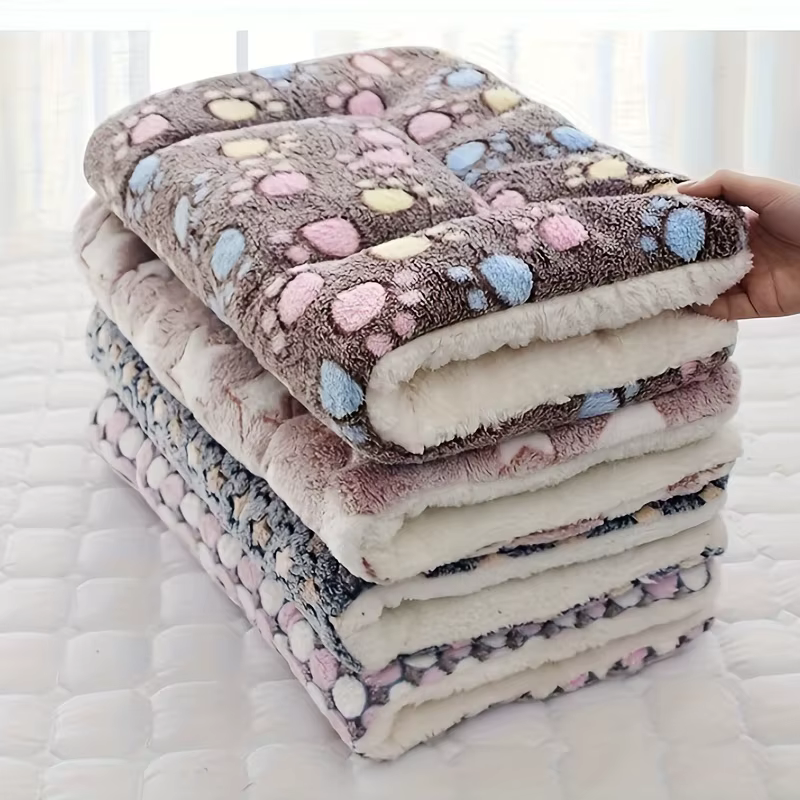 Pet Mat - Thick Cushioned Dog & Cat Bed, All-Season Soft Sleeping Pad, Non-Slip Machine Washable, Ideal for Small to Medium Dogs — image 3