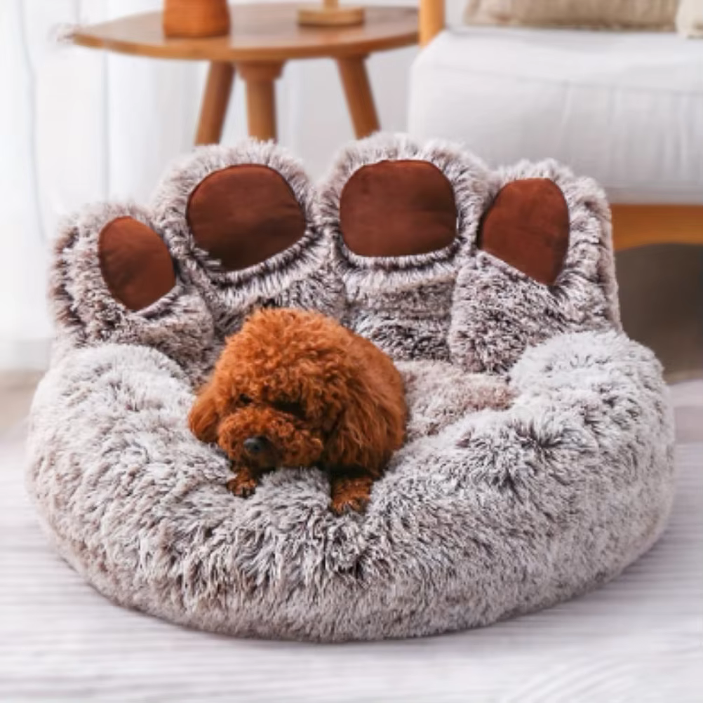 Sofá de Comodidad para Mascotas: Oso de Pata Forma Adorable para Perros y Gatos Pequeños, Medianos y Grandes con Almohadilla Suave y Pluma — imagen 4