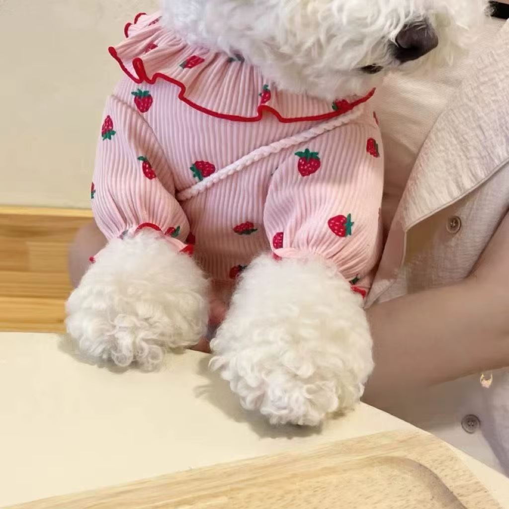 Ropa de Verano para Perros Pequeños - Vestido de Fresa con Manga Rizada para Gatos y Perros Chicos — imagen 6