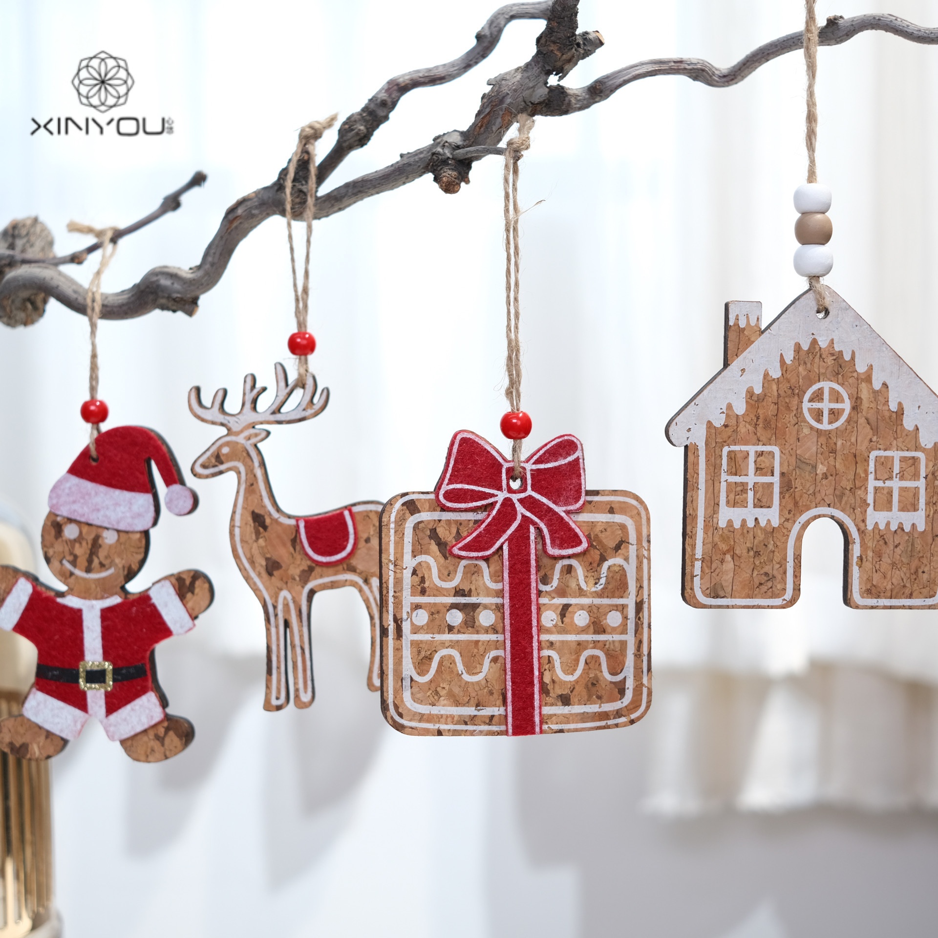 Ornamento de Navidad Retro en Textura de Madera de Pan Dulce con Ciervo Regalo para Decoración de Árbol de Navidad Pendiente — imagen 1