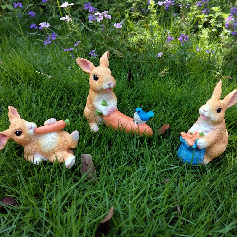 Decoraciones de conejos para exterior simulados — imagen 9