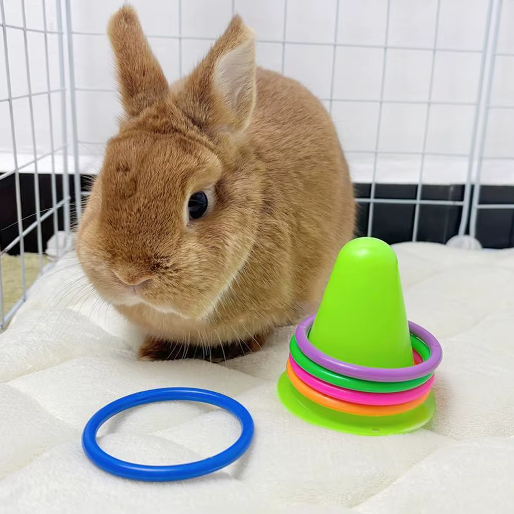 Toro de Cono de Helado para Conejos de Plástico - Juguetes Interactivos para Animales Pequeños — imagen 1