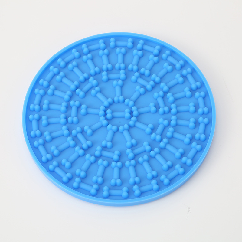 Silicone Feeding Mat with Suction Cup Pet Licking Pad Slow Feeding Mat Anti-Tip Slow Feeding Pad Round Cat Dog Licking Pad — image 7