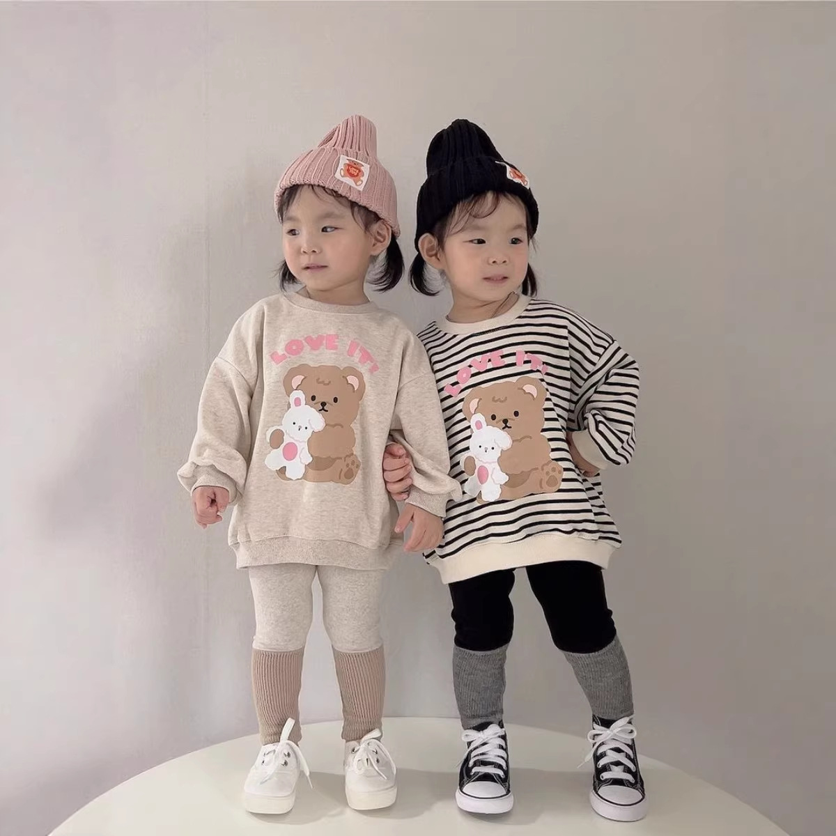 Casual Long-Sleeve Hoodie with Bear Print and Stripe Pattern, Round Neck T-Shirt — image 3