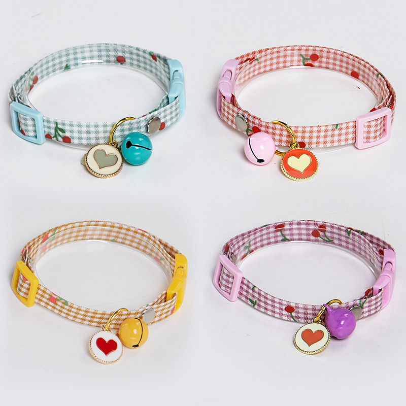 Collar con Campana de Punto Polka para Gatos y Perros Pequeños, Accesorio de Moda para Mascotas — imagen 1