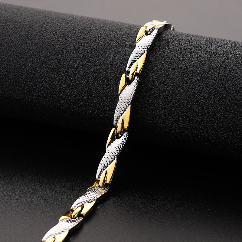 Cinturón de Oro con Diseño Dragón Geométrico para Hombre y Mujer - 7mm Ancho, Acero Inoxidable y Titanio — imagen 5