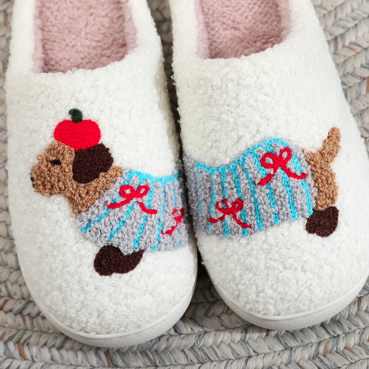 Dachshund Pet Pattern Embroider Plush Home Thick-Soled Comfortable Woolen Cotton Slippers Cute Warm Non-Slip Indoor Slippers Pet Mom Gift Dog Lovers Men and Women Can Wear — image 5