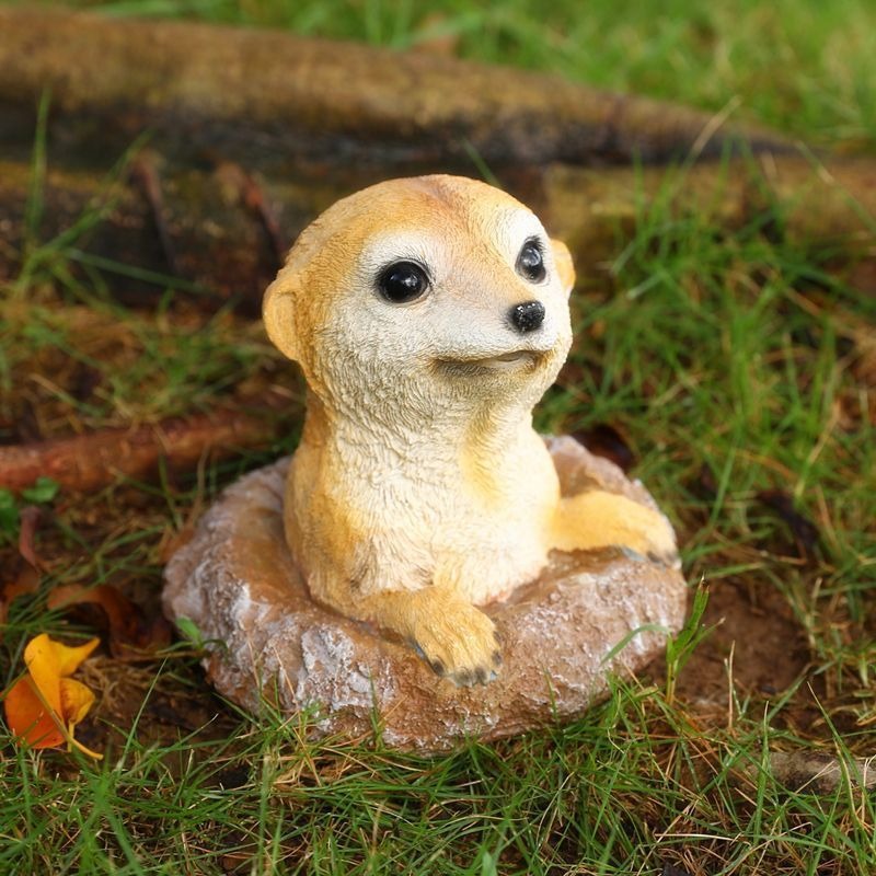Outdoor simulation of meerkat and mongoose ornaments — image 5