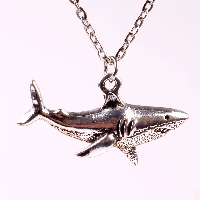 Collar de Charla Punk Tiburón: Pendientes Animales del Océano para Mujeres y Hombres Regalo Perfecto Cadenas de Decoración Collares Estilo Steampunk Joyería — imagen 2