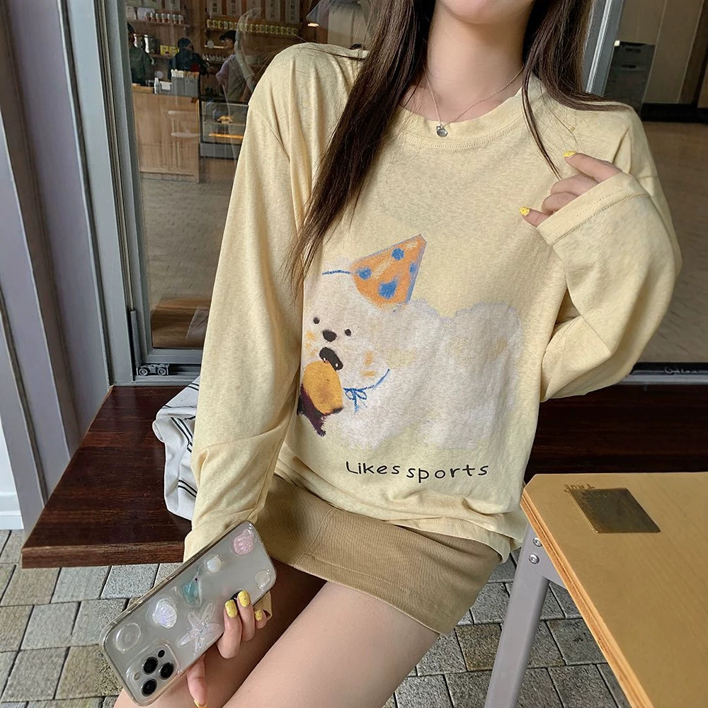 Camiseta de manga larga amarilla con diseño de perro para mujeres — imagen 4