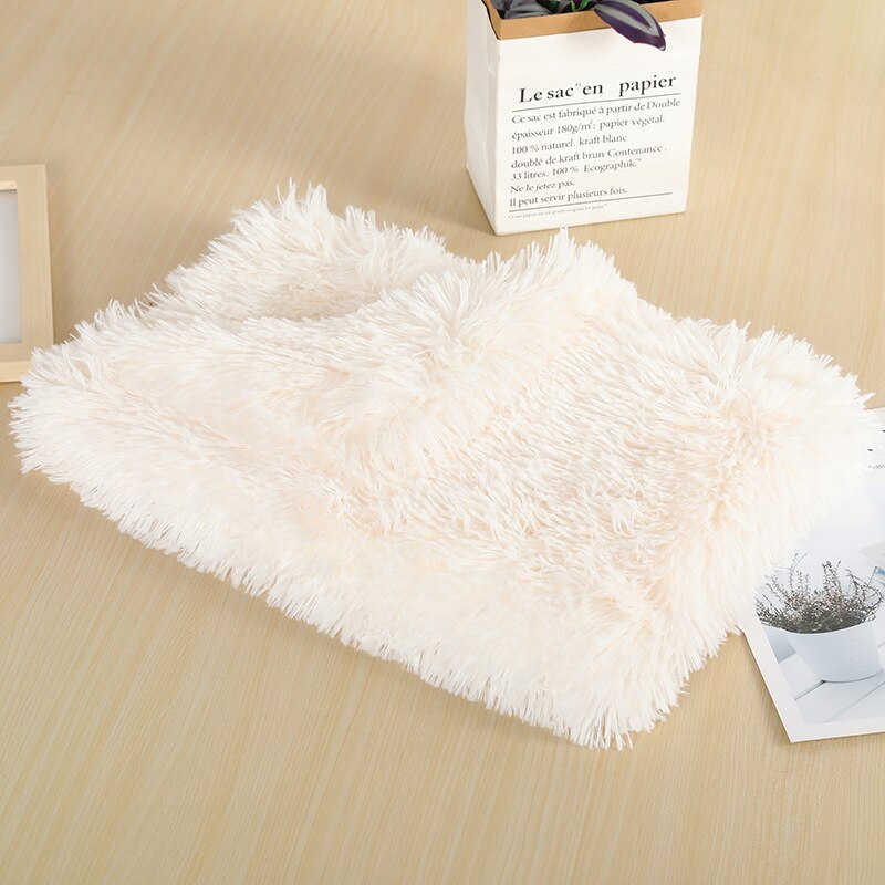 Manta de Plush para Perros y Gatos: Cubreleta Suave y Caliente para Dormir, Tamaño Pequeño, Medio, Grande — imagen 16