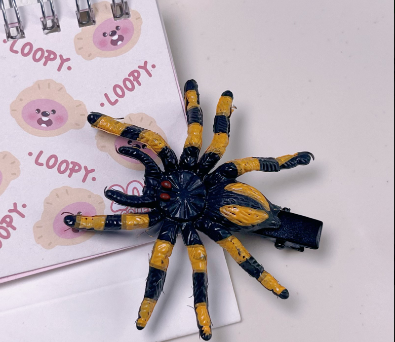Peineta de Halloween, Divertida y Adorable Peineta con Araña Falsa, Clip de Pico de Pato para Fiesta y Reunión — imagen 6