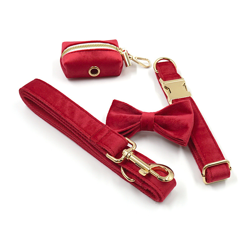 Christmas Red Thick Velvet Gold Buckle Pet Collar Leash Bow Dog Poop Bag Set Christmas Pet Supplies — image 1