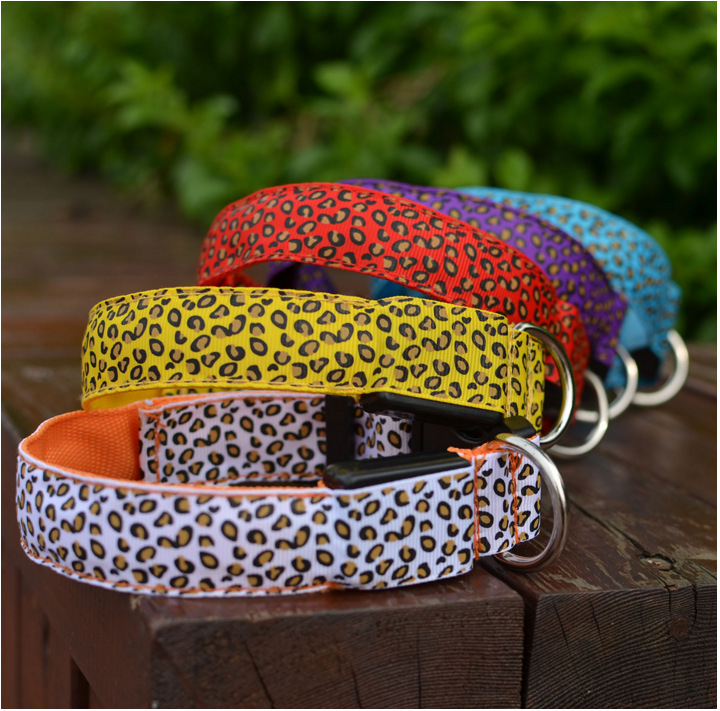 Collar de Leopardo LED Luminoso para Perros con Collar Luminoso - Variedad de Tamaños para Mascotas Grandes, Medianas y Pequeñas — imagen 5