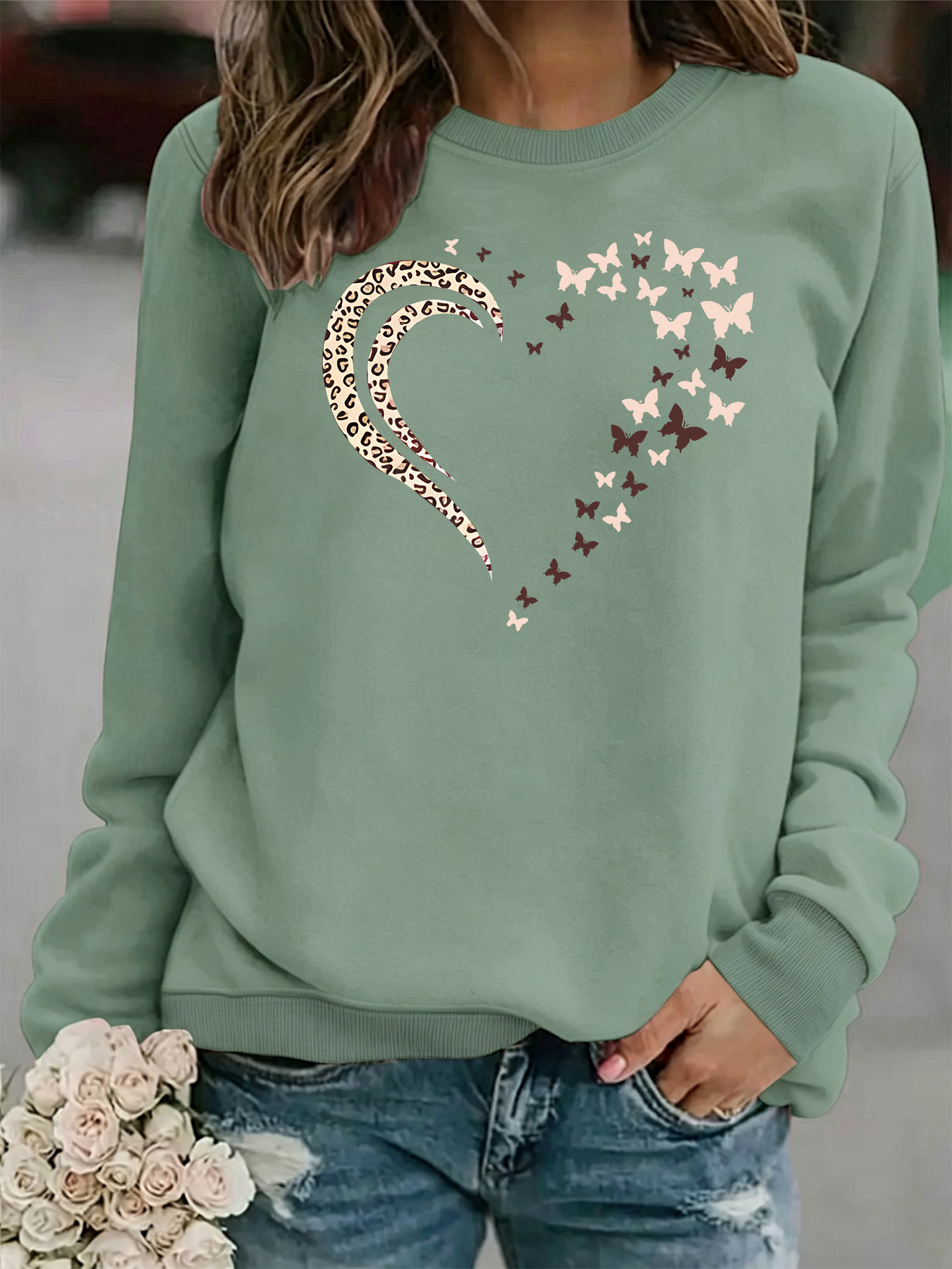 Love butterfly printed hoodie — image 9
