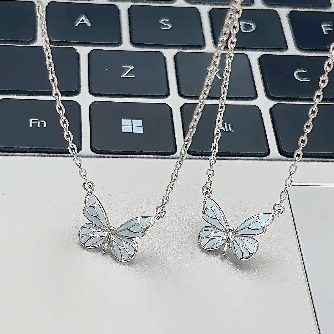 Conjunto de Collar y Pulsera Azul Fashion con Mariposa Luminosa para Mujer Regalo para Noche de Fiesta Joyas de Clavícula — imagen 7