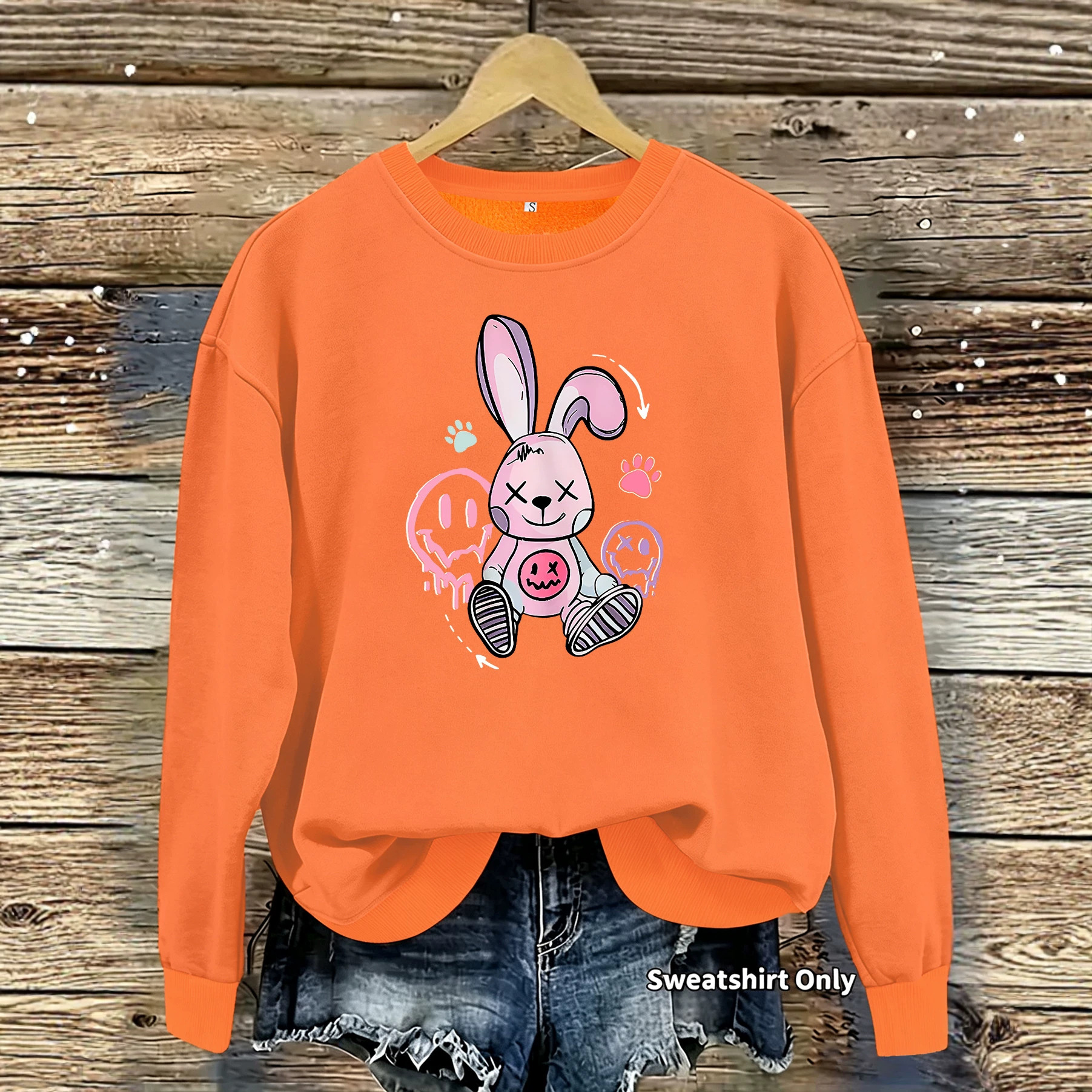 Graffiti rabbit print round neck fleece hoodie — image 6