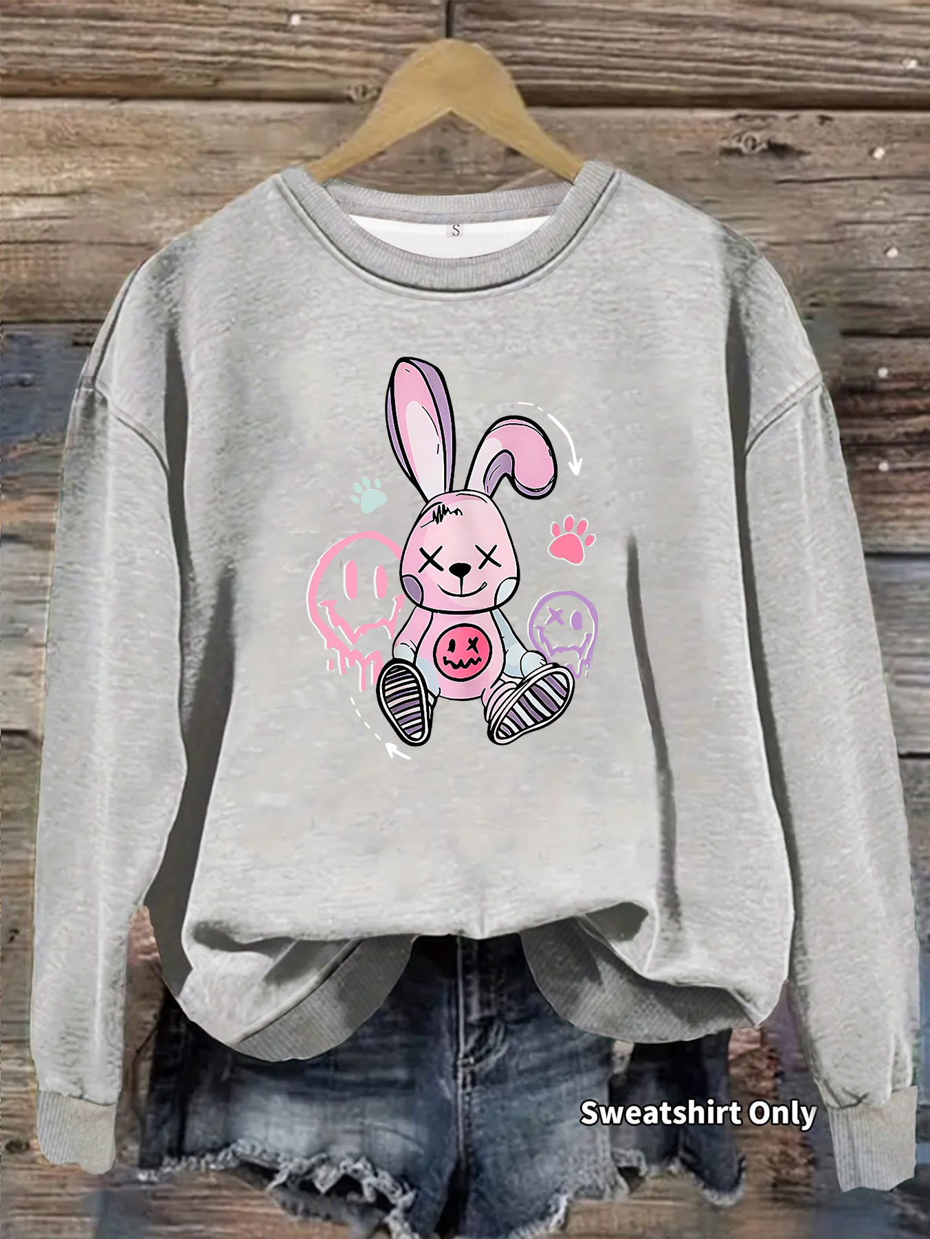 Graffiti rabbit print round neck fleece hoodie — image 11