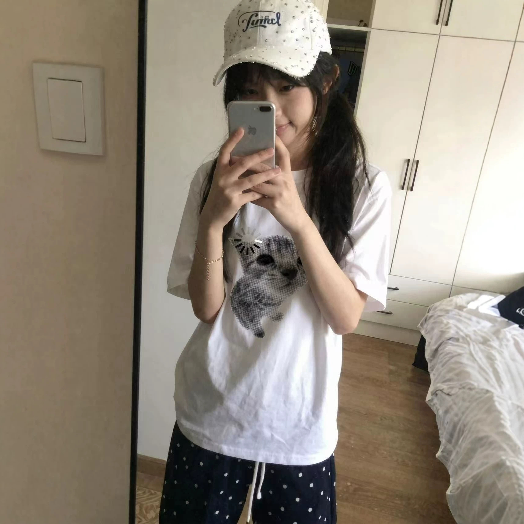 Mark Cat Print Short Sleeve T-Shirt for Men and Women — image 4