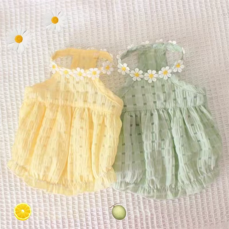 Ropa de Verano para Perros: Tutú Verde Florido para Caniches y Pupitas Femeninas con Accesorios de Moda — imagen 2