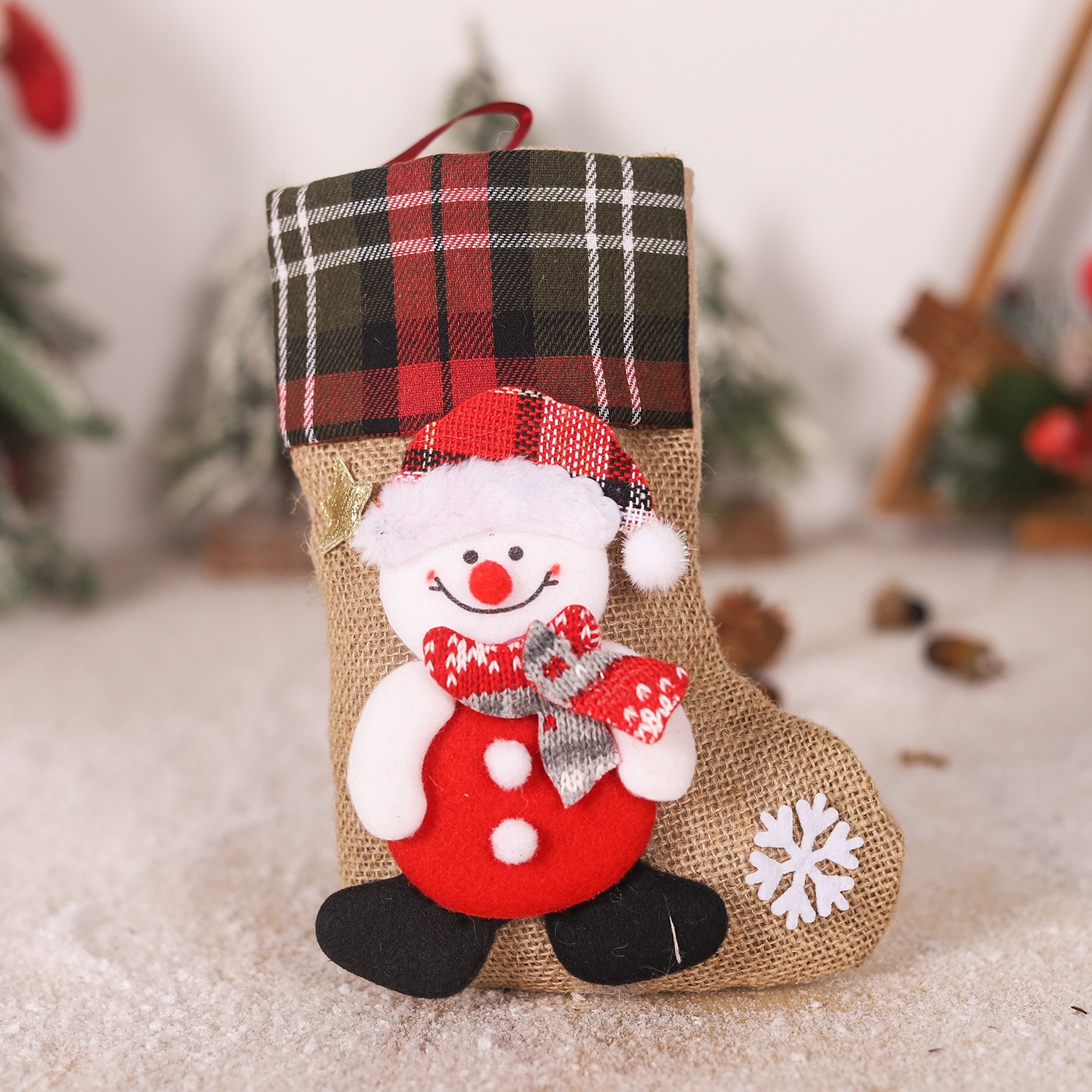 Christmas linen checkered gift bag 3D elderly snowman reindeer figurine Christmas boots pendant — image 3