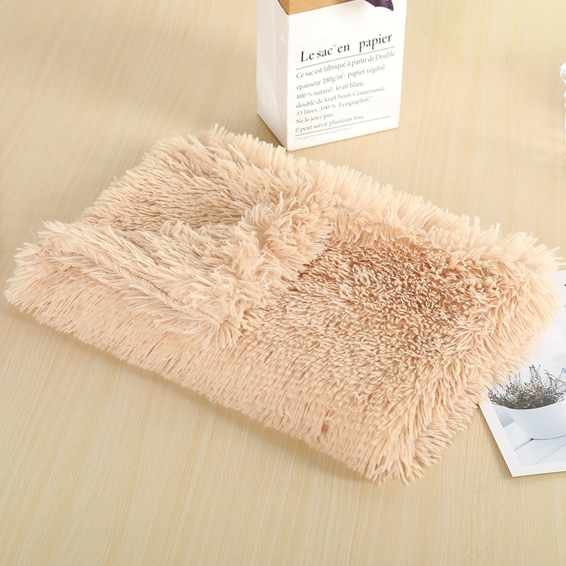 Manta de Plush para Perros y Gatos: Cubreleta Suave y Caliente para Dormir, Tamaño Pequeño, Medio, Grande — imagen 20