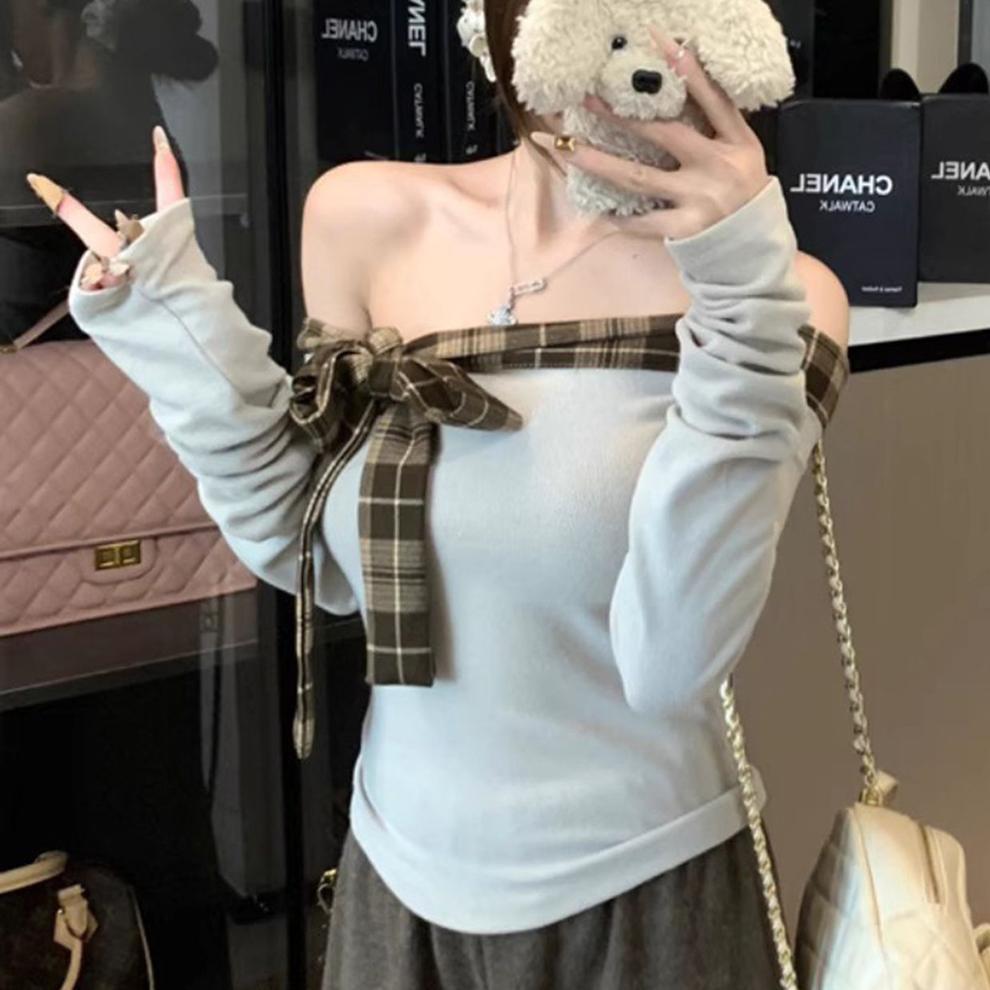 Sweet and Spicy Girl Plaid Patchwork Off-the-Shoulder T-Shirt for Women, Butterfly Knot Slim Fit Long Sleeve Top — image 5