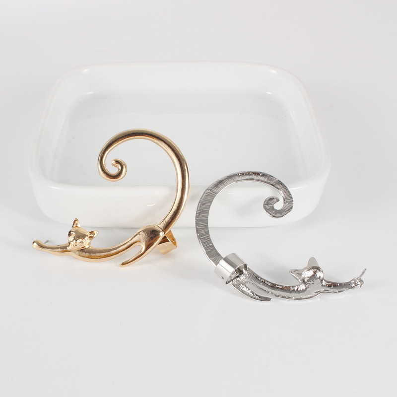 Single Piece Punk Style Cat Post Earring with Ear Cuff Rock Animal Black Stud Earring — image 7