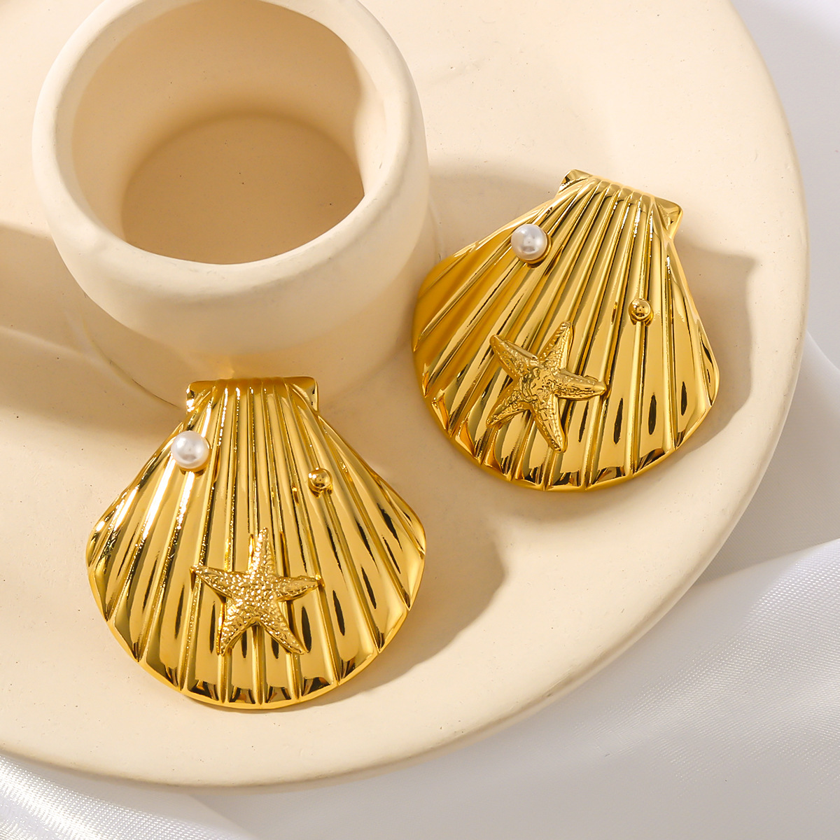 Simple summer fan shell starfish inlaid pearl earrings fan-shaped earrings — image 6