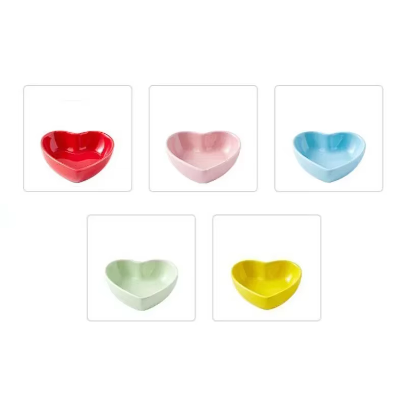 Hamster Feeding Bowl Colorful Heart Shape Ceramic Plate Food Water Bowl For Rabbit Guinea Pig Small Pets Feeder Pet Supplies — image 5