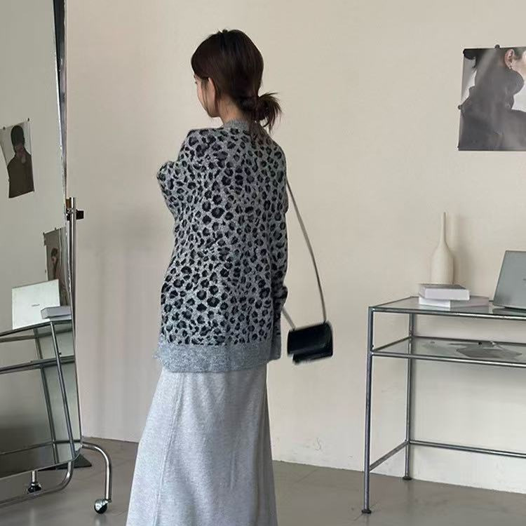 Leopard print cardigan sweater — image 6