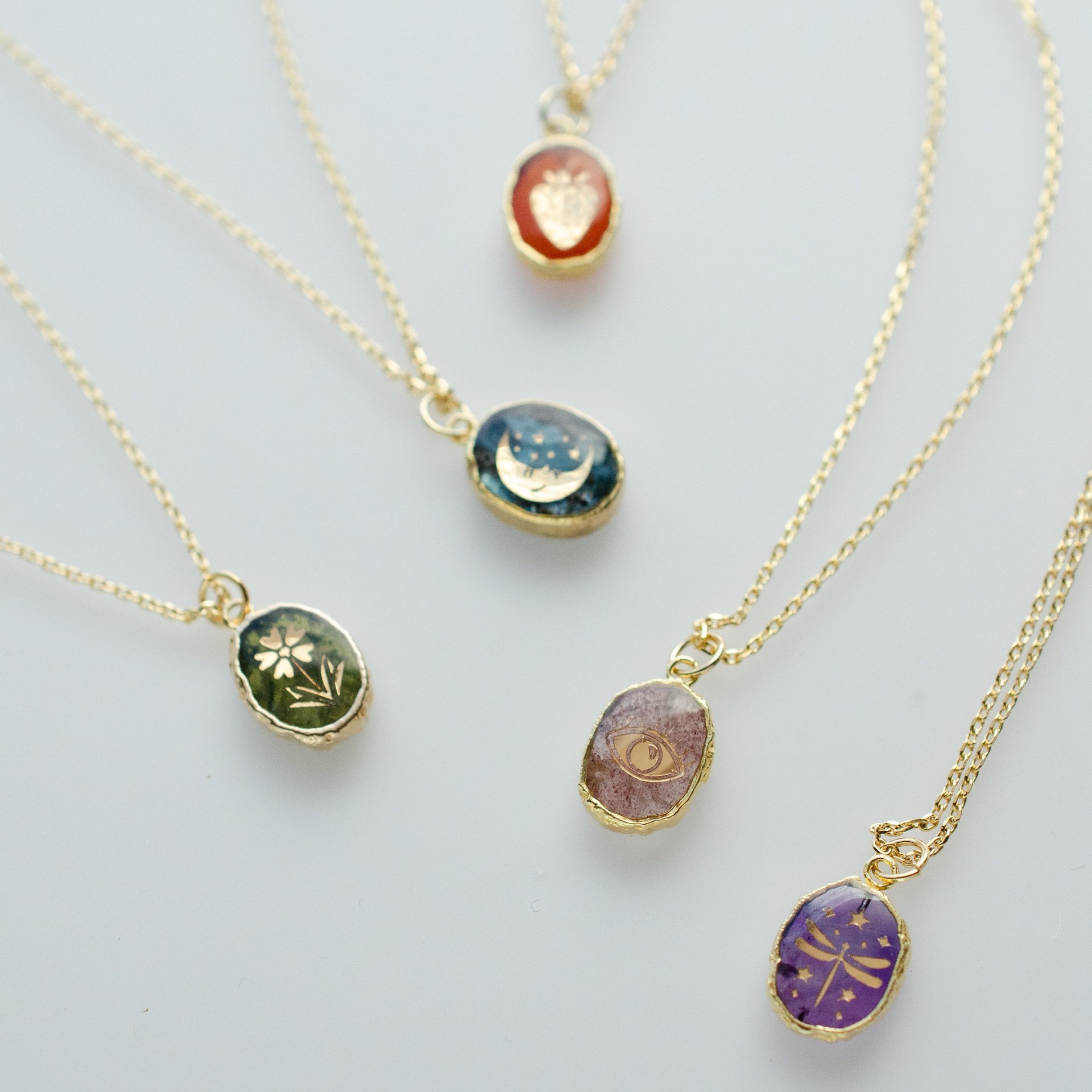 Natural stone gem necklace butterfly star moon love snake flower planet clavicle chain — image 3