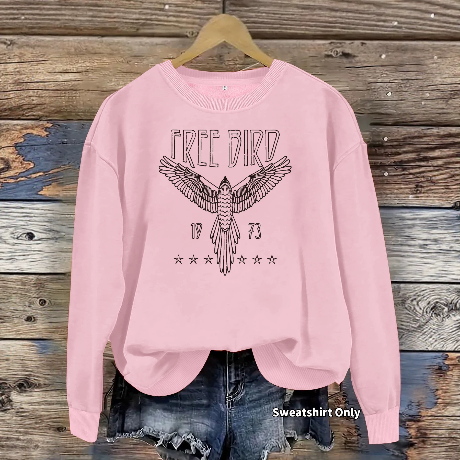 Long sleeved round neck sweater with eagle and star print loose fitting women's fleece hoodie — image 4