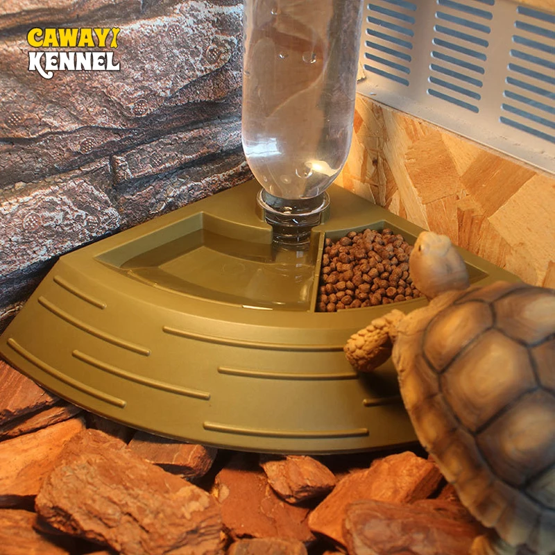 Random Color Automatic Reptile Feeder Lizard Water Bowl Corner Dish with Water Bottle for Pet Turtle Maned Lion Gecko Lizard — image 1