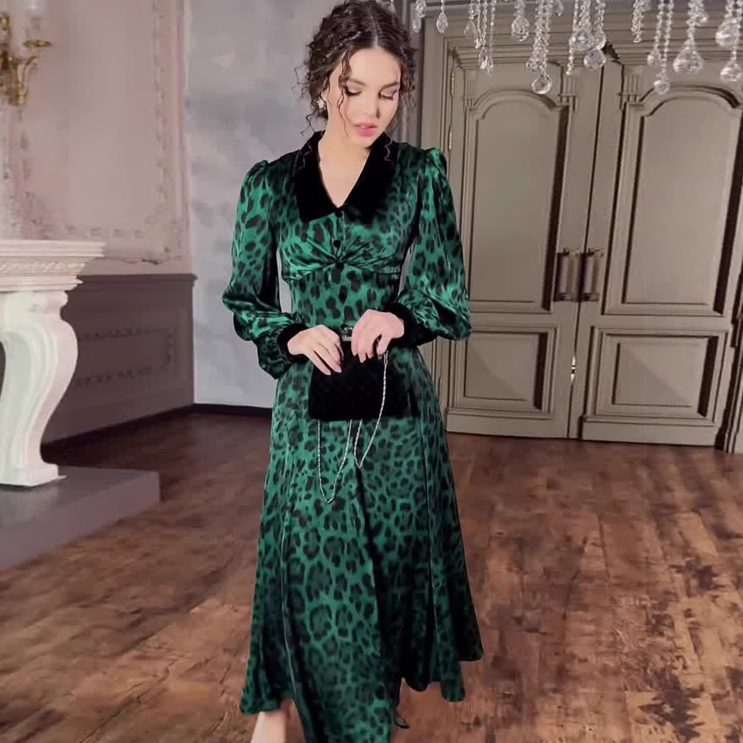 Chic Fitted Waist Leopard Print Long Dress, Printed Slimming Dress Fashion Spring — image 3
