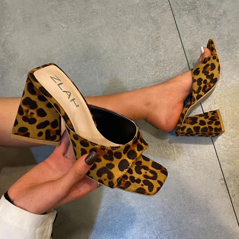 Summer New Large Size 43 Slippers Women's Fashion Square Head One Word Thick Heel Leopard Print Sandals And Slippers — image 1