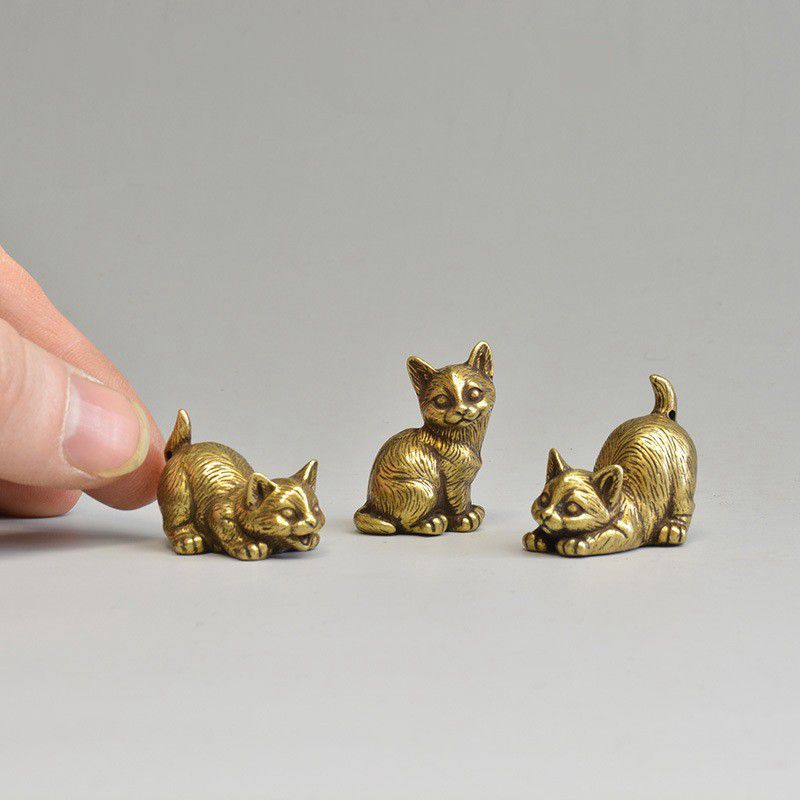 Chinese style brass small tea pet mini cat mini living room desktop decoration — image 4