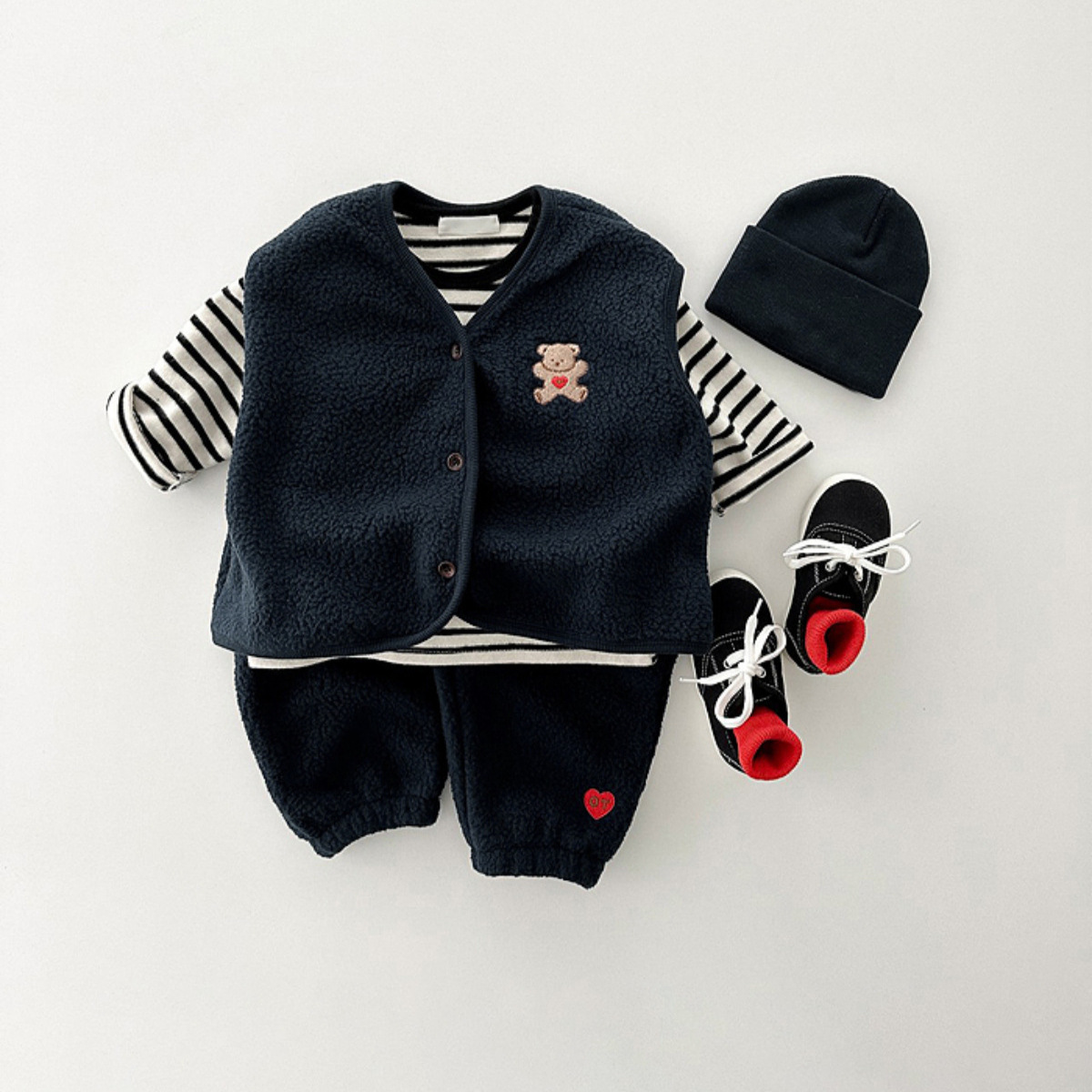 Bear Embroidery Fleece Vest Big Butt Pants Set — image 5