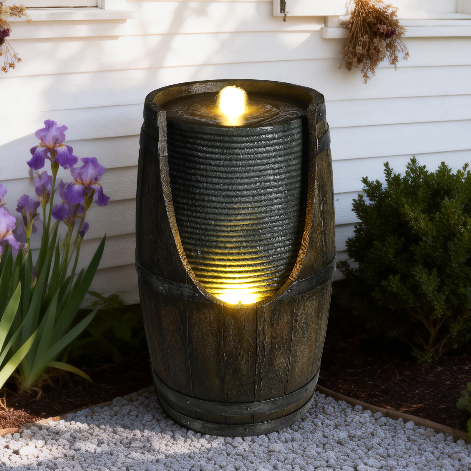 Fuente de Agua para Jardín con Bebedero para Pájaros, Barril Rustico con Luces LED y Bomba, Característica de Madera Falsa en Resina para Patio, Jardín o Porche — imagen 5