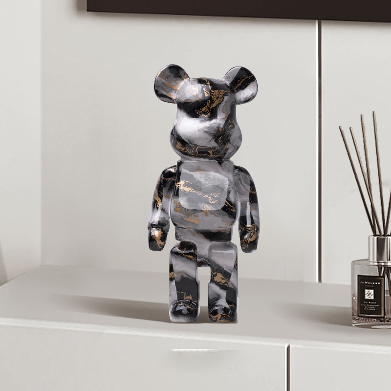 Decoración de oso agresivo para habitación de conejo — imagen 3