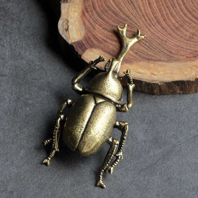 Solid pure brass office desktop small ornaments Beetle insect tea pet jewelry handicrafts gifts hand toys — image 2
