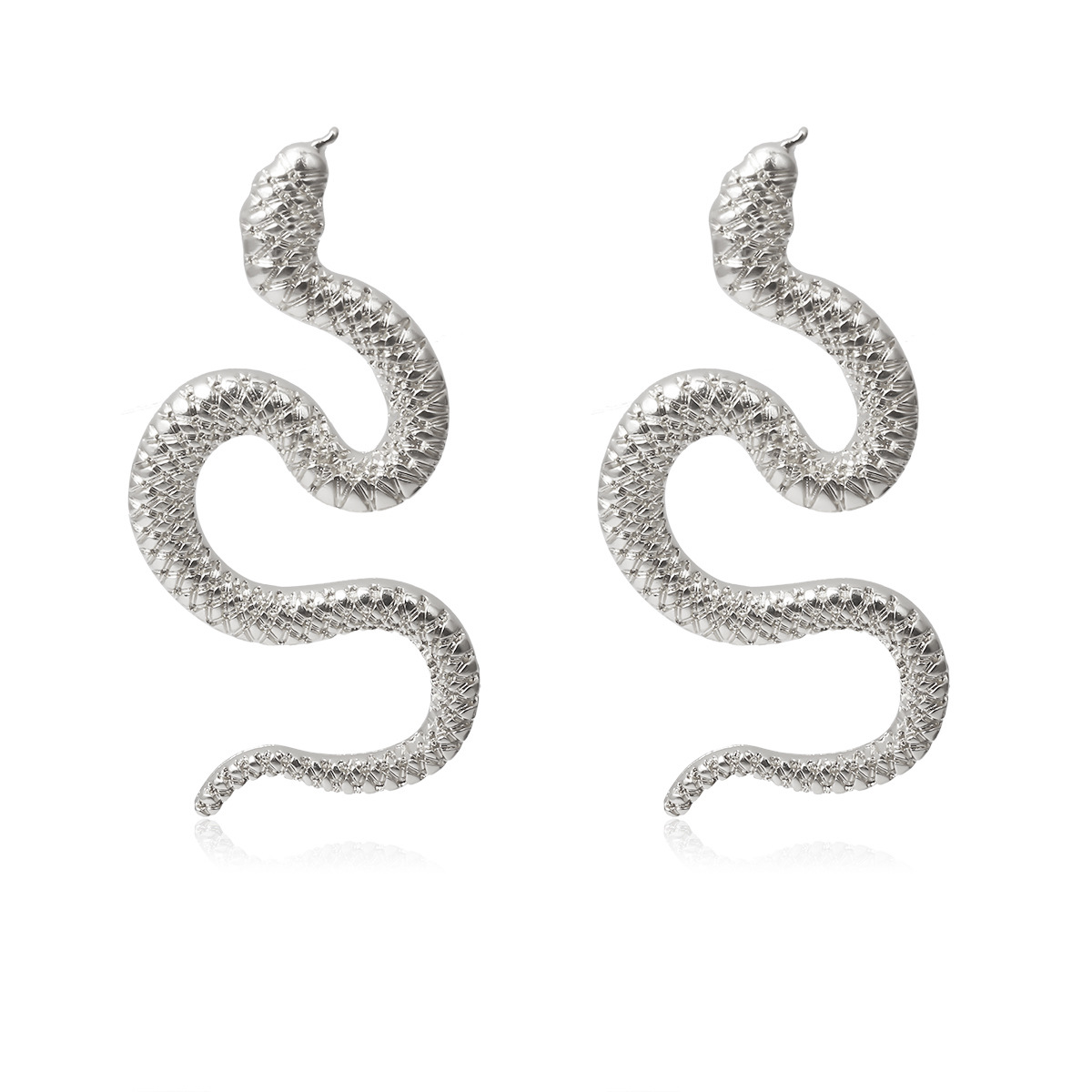 Personality twisted geometric hip-hop earrings women exaggerated snake-shaped fashion embossed long earrings — image 5