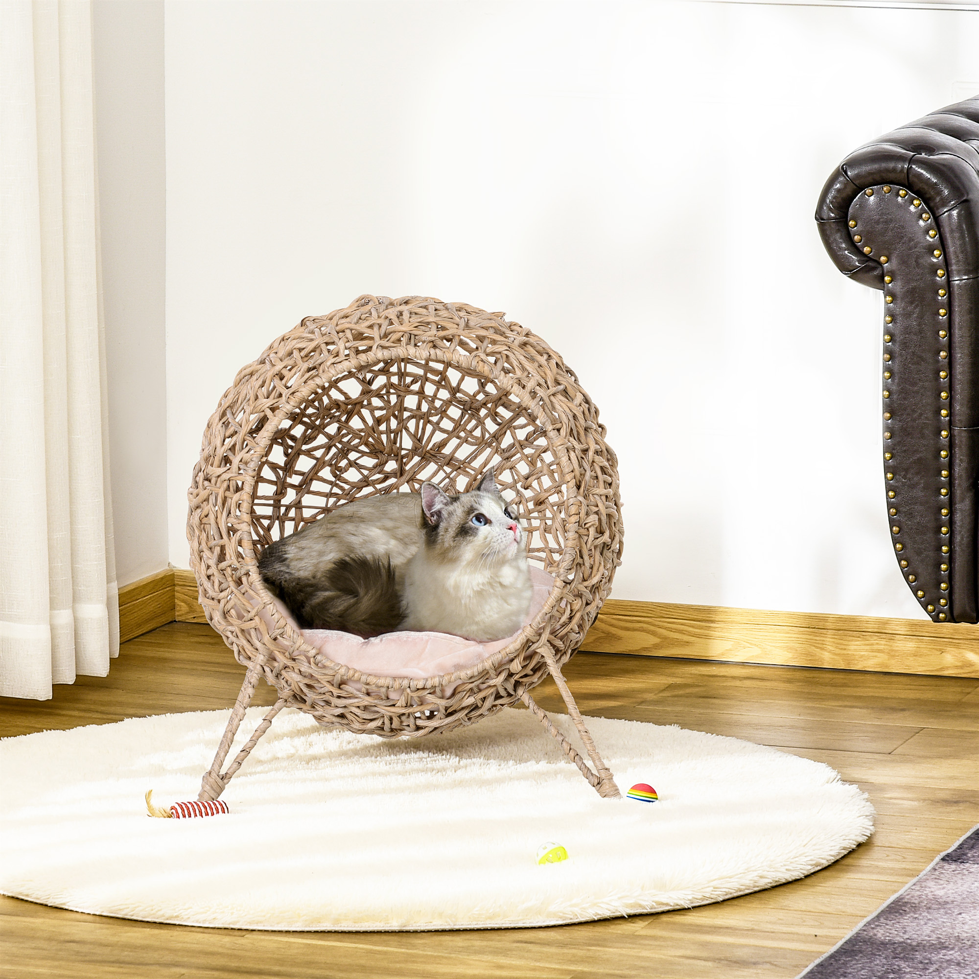 Cama para Gatos Tejida de 20.5", Casa Elevada para Gatitos Tejida a Mano con Hoja de Banano Trenzada, con Cojín, Beige — imagen 1