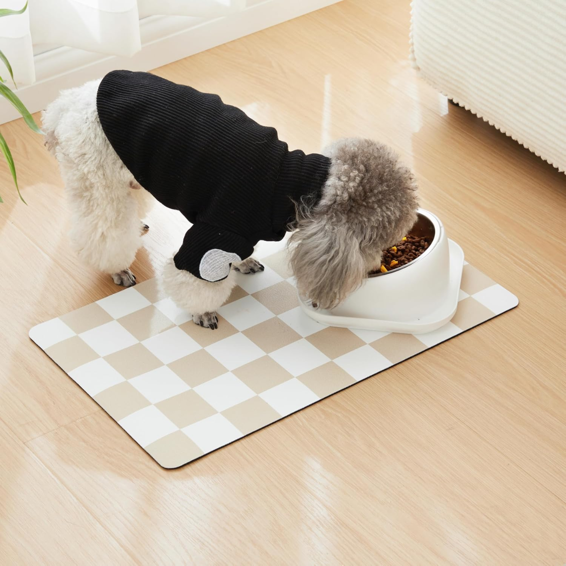 Manta de Alimentación para Perros con Diseño Retro en Cuadrícula Beige y Khaki, Absorbente para Comida y Agua de Mascotas — imagen 2