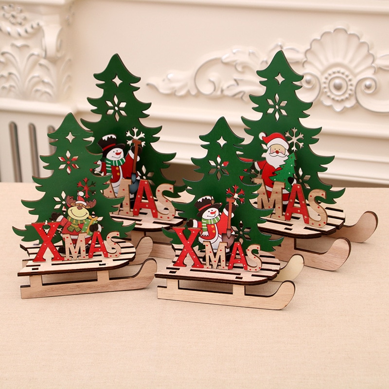Pulseras y decoraciones de Navidad en madera con Santa Claus, renos y un ciervo para adornar el árbol de Navidad — imagen 4