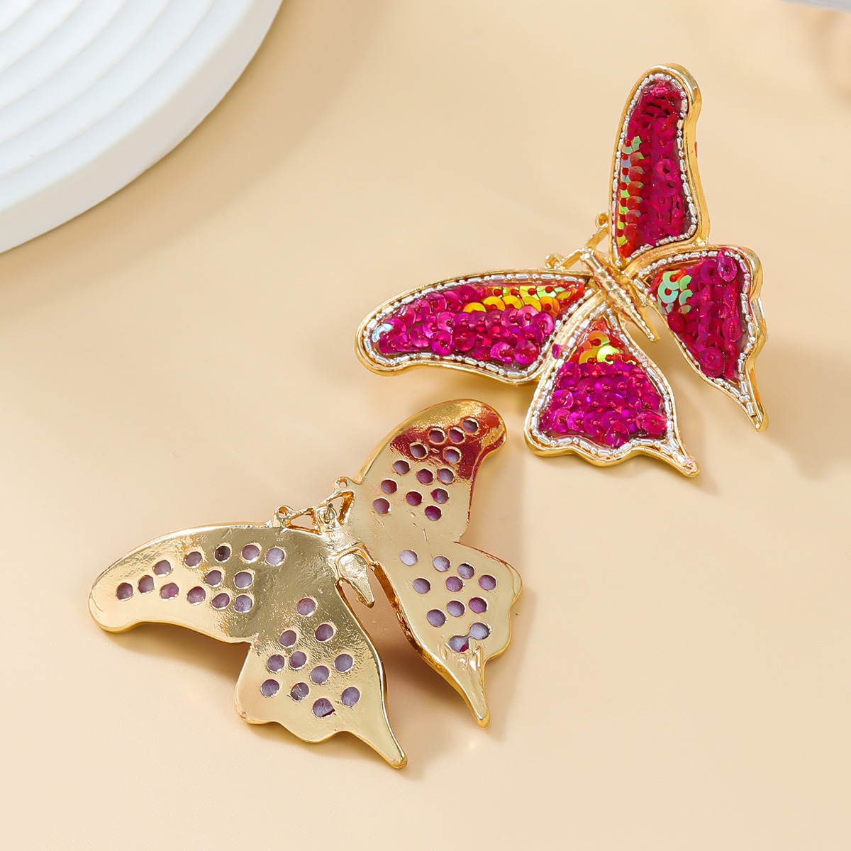 Butterfly earrings exaggerated earrings women's sequin woven alloy earrings — image 4