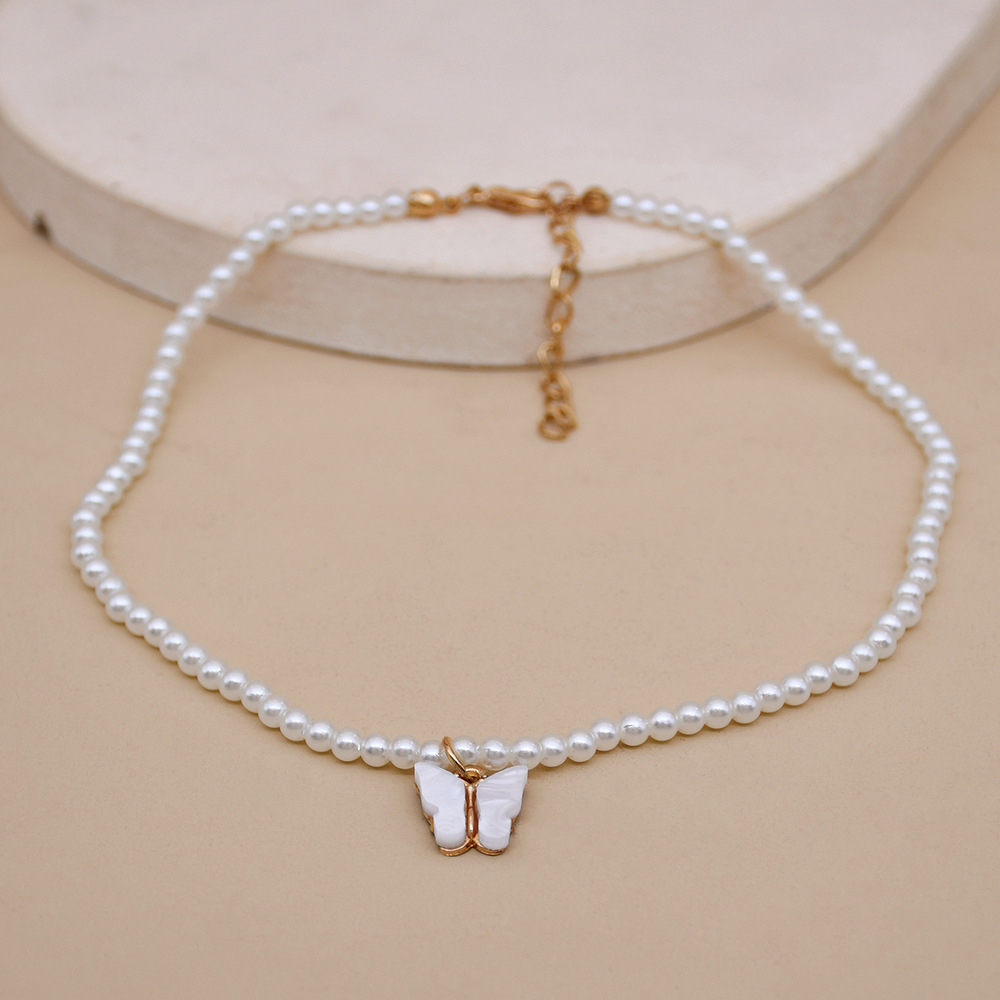 Collar de Perlas Blancas y Peralta: Joyería de Moda para Mujer con Mariposa, Cuello de Flor de Nieve para Bodas — imagen 7